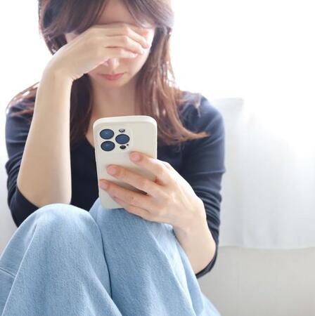 マッチングアプリでの婚活には思わぬ落とし穴が　※画像はイメージです（webbiz/photoAC）