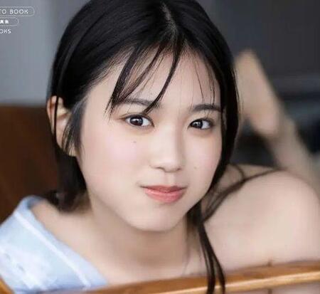 矢野ななか デジタル写真集「透明なファム・ファタル」（ワニブックス）より＝撮影：西條彰仁