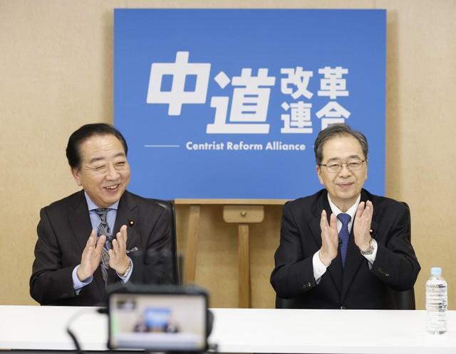 新党「中道改革連合」を紹介するユーチューブ動画の収録に臨む、立憲民主党の野田佳彦代表（左）と公明党の斉藤鉄夫代表（写真提供・共同通信社）