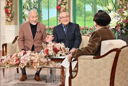 「徹子の部屋」に出演する村井國夫と小野武彦＝テレビ朝日提供