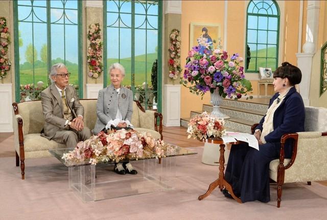 「徹子の部屋」に出演する黒柳徹子、結城アンナ、岩城滉一（右から）＝テレビ朝日提供