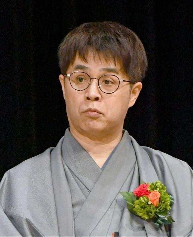 快楽亭ブラックの弟弟子・立川志らく。映画公開時にはゲストとして劇場でのトークに登壇