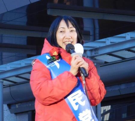 大椿裕子氏＝＝品川駅