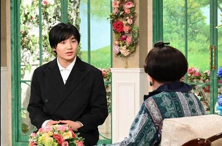 「徹子の部屋」　 黒柳徹子（右）、寺田心＝テレビ朝日提供