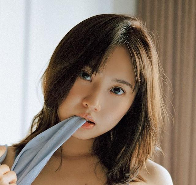 木﨑ゆりあ「週刊SPA! 」（扶桑社）3月17日号より＝撮影／前康輔 ヘアメイク／田森春菜（JULLY） スタイリング／筒井葉子（PEACEMONKEY）