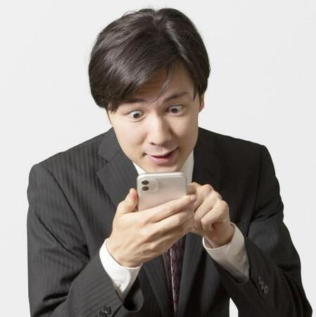 気軽にやってしまったリポストで大変なことに…　※画像はイメージです（tsukuri/photoAC）