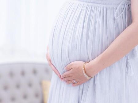 ※画像はイメージです 妊娠(Bfinity／stock.adobe.com)
