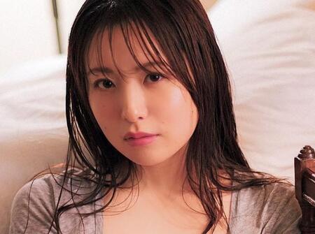 西野夢菜「週刊SPA! 」（扶桑社）4月7・14日合併号より＝撮影／細居幸次郎 ヘアメイク／升田みづき スタイリング／田中あゆ美