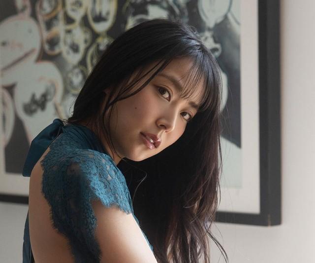 白間美瑠 SPA!グラビアン魂デジタル写真集「Scale up」(扶桑社)より＝提供：週刊SPA!編集部 撮影：中山雅文 ヘアメイク：TAKA スタイリング：米丸友子