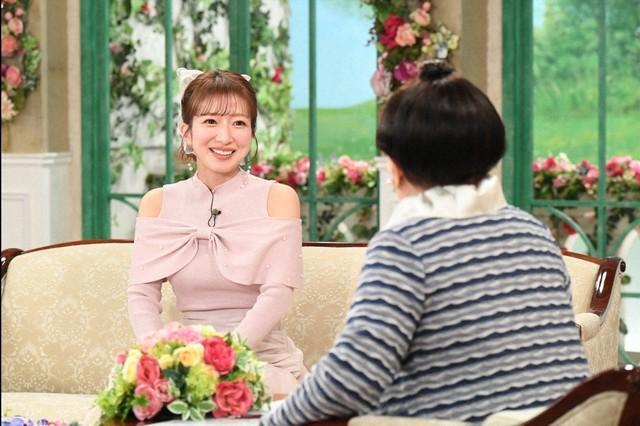 「徹子の部屋」（右から） 黒柳徹子、辻希美＝テレビ朝日提供