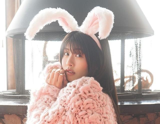 大食いアイドルが濡れ肌＆艶めかしい表情でオトナ女性の魅力全開