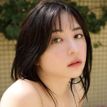 「ENTAME 36℃ vol.05」（徳間書店）に登場した麻倉瑞季のセブンネット限定ポストカード