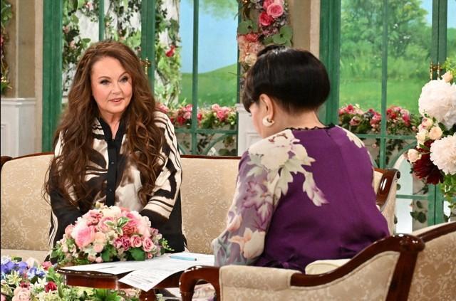 「徹子の部屋」 黒柳徹子(右)、サラ・ブライトマン＝テレビ朝日提供