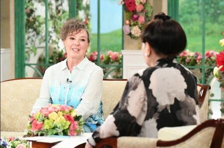 「徹子の部屋」  黒柳徹子(右)、ロザンナ＝テレビ朝日提供