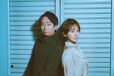 初共演となる舞台で夫婦を演じる、いしだ壱成（左）と鈴木砂羽