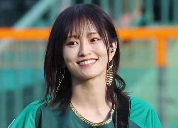 山本彩