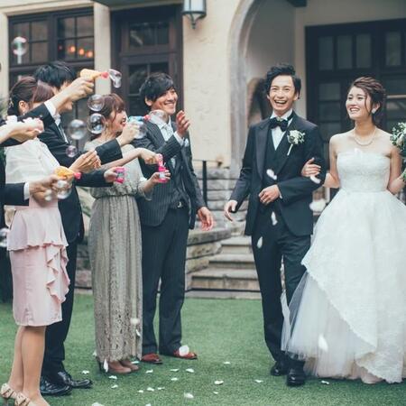 結婚式のドレスコードはどこまでOK？　※画像はイメージです（ACworks/photoAC）