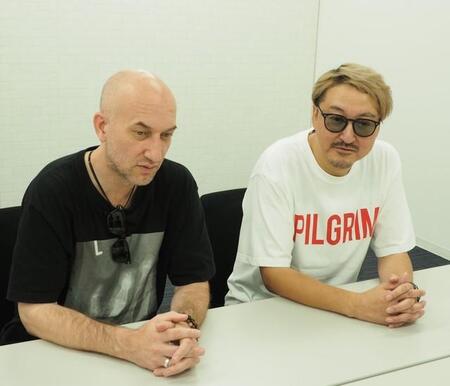 MONKEY MAJIKのメイナード（左）とタックス