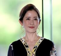元AKB48・小嶋陽菜 最後「かもしれない」写真集 絶景ボディを解放