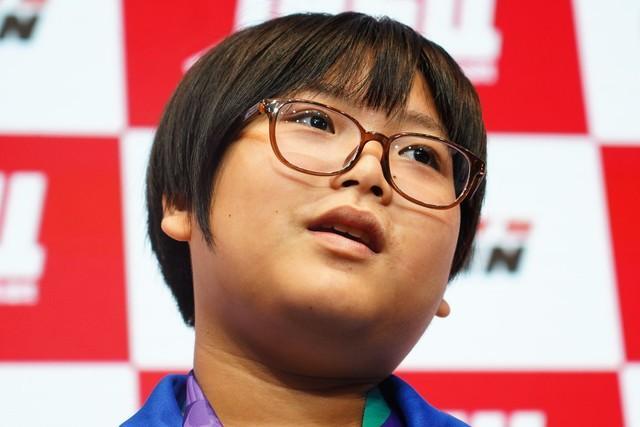 取材を受ける栗原悠輝