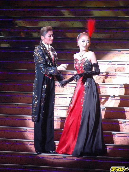 花組トップ娘役 花乃まりあサヨナラショー 16年12月13日 宝塚フォト 芸能 デイリースポーツ Online