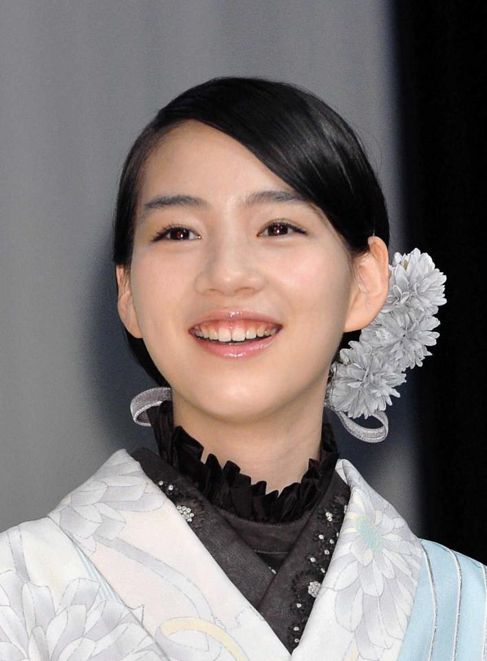 洗脳騒動報道の渦中に「情報過多、頑張るぞ～～」とコメントした能年玲奈