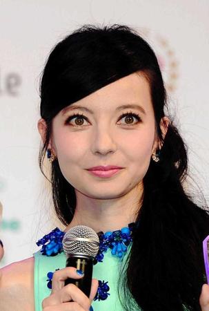 タレントのベッキー