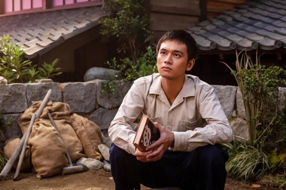 中学生になった嵩（北村匠海）