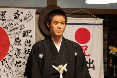 壮行会で、豪（細田佳央太）は朝田家の人々に感謝を伝えて…