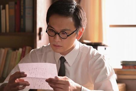 嵩（北村匠海）は弟・千尋からの手紙でのぶの縁談を知る