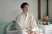 のぶの夫・次郎（中島歩）は海軍病院の病床にいた