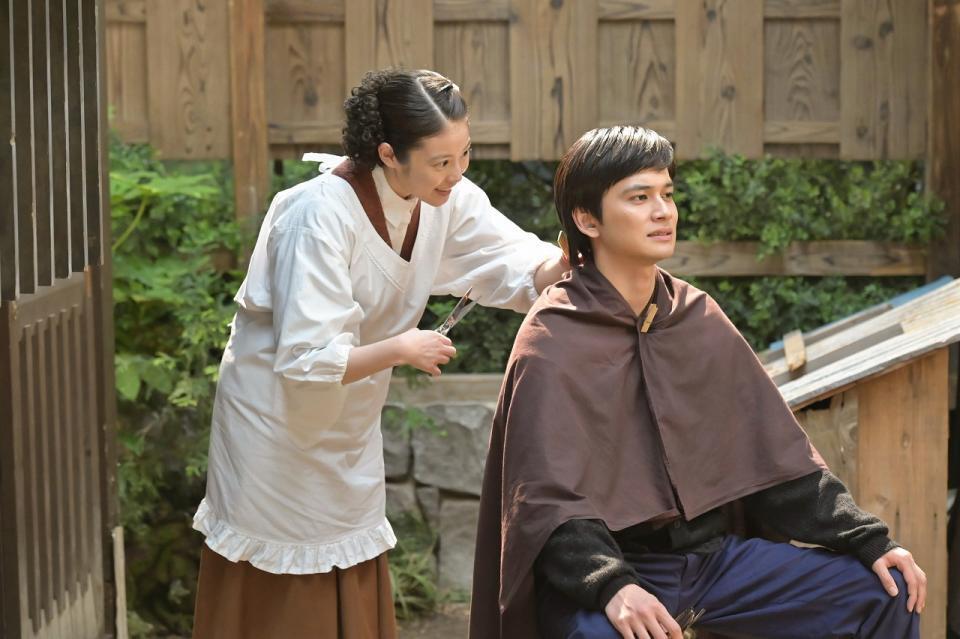 仲睦まじい、のぶ（今田美桜）と夫の嵩（北村匠海）