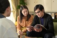 　週刊誌の漫画コンクールを目にした嵩（北村匠海）に、のぶ（今田美桜）は応募を勧める