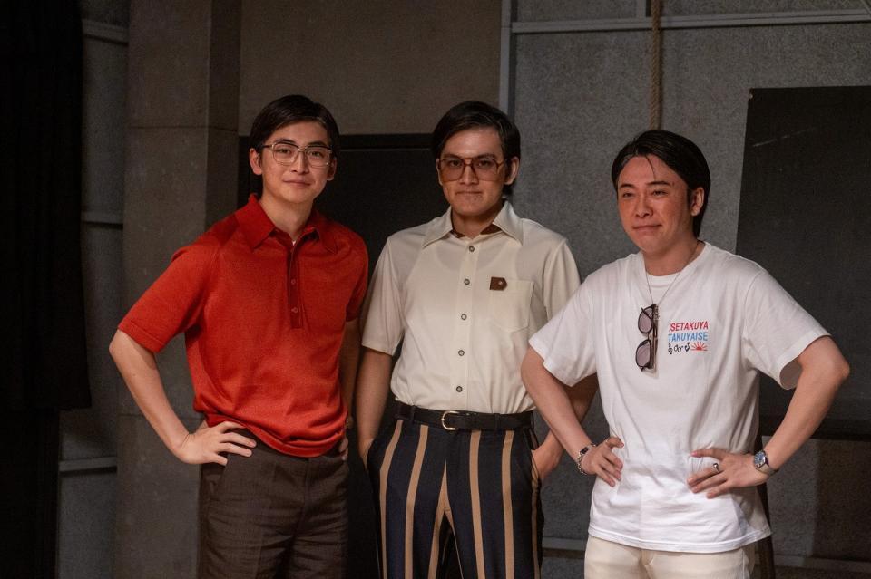 アンパンマンのミュージカルを仕掛け、見守った嵩たち。左から、健太郎（高橋文哉）、嵩（北村匠海）、たくや（大森元貴）