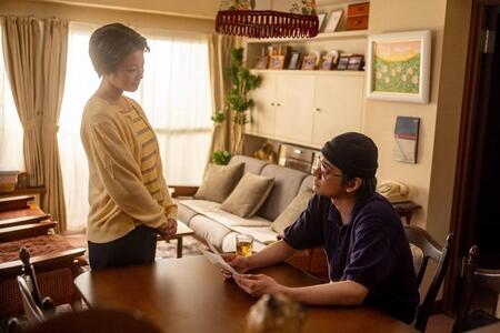 のぶ（今田美桜）から熱心なテレビプロデューサーの話を聞いた嵩（北村匠海）は…