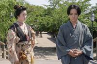 トキ（高石あかり）は三之丞（板垣李光人）から、タエと共に松江に戻った経緯を聞く