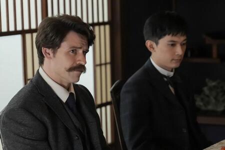 ヘブン（トミー・バストウ）の過去に、錦織（吉沢亮）も深刻な面持ち