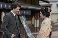 ふたりの出した結論は…。左から、ヘブン（トミー・バストウ）、トキ（高石あかり）