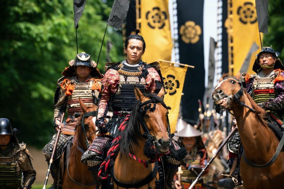 信長（小栗旬）　ＮＨＫ大河ドラマ「豊臣兄弟！」より