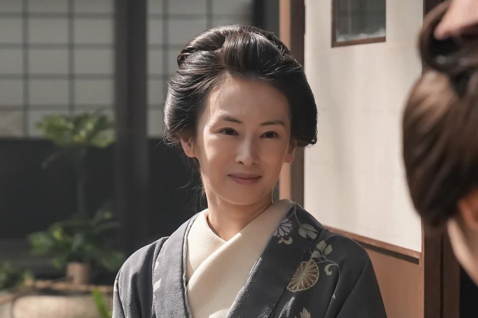 ヘブンとの結婚が決まったトキをみつめるタエ（北川景子）