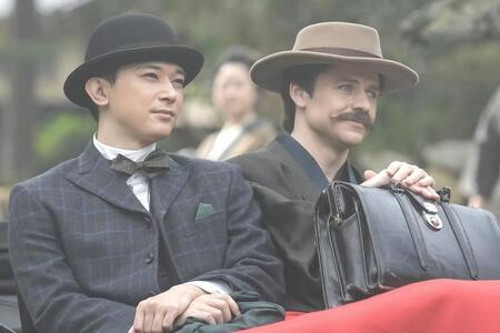 ヘブン（トミー・バストウ）が、錦織（吉沢亮）と出かける先は…