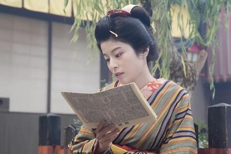 新聞に掲載された「ヘブン先生日録」は、なみ（さとうほなみ）にも届いて…