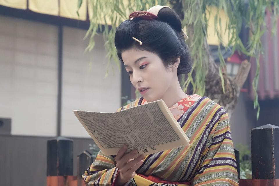 新聞に掲載された「ヘブン先生日録」は、なみ（さとうほなみ）にも届いて…