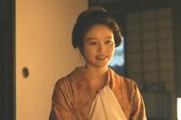 松野家借金完済のお祝いでほっとした表情のトキ（高石あかり）