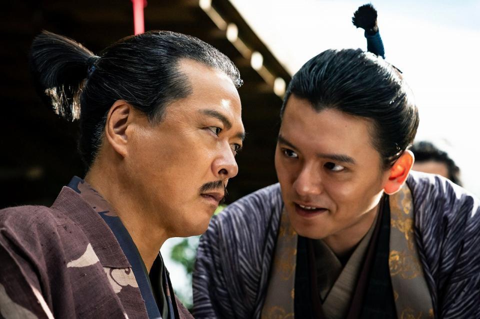 ただならぬ雰囲気の斎藤龍興（濱田龍臣、右）と重臣・安藤守就（田中哲司）。ＮＨＫ大河ドラマ「豊臣兄弟！」より