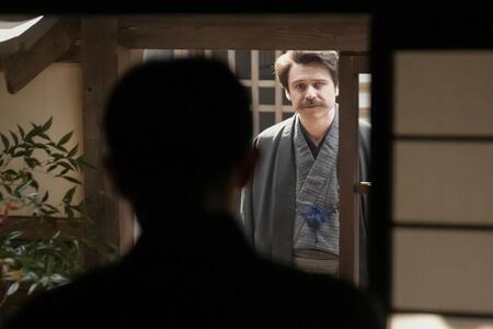 ヘブン（トミー・バストウ）は久しぶりのあの人と…