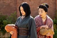 りん（見上愛・右）と直美（上坂樹里）は、共に看護婦養成所へ