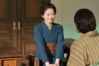 喜代と会えてうれしそうなツヤ（東野絢香）