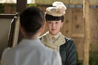 捨松（多部未華子）がりんの前に現れて…