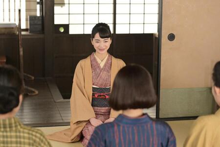 新潟で働いていたりん（見上愛）は、ようやく東京の家族のもとへ
